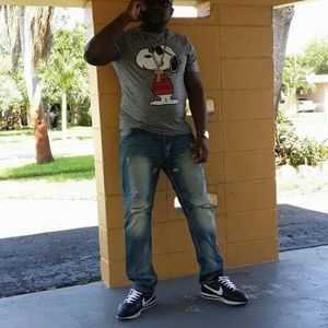 Meet your Posher, Leon